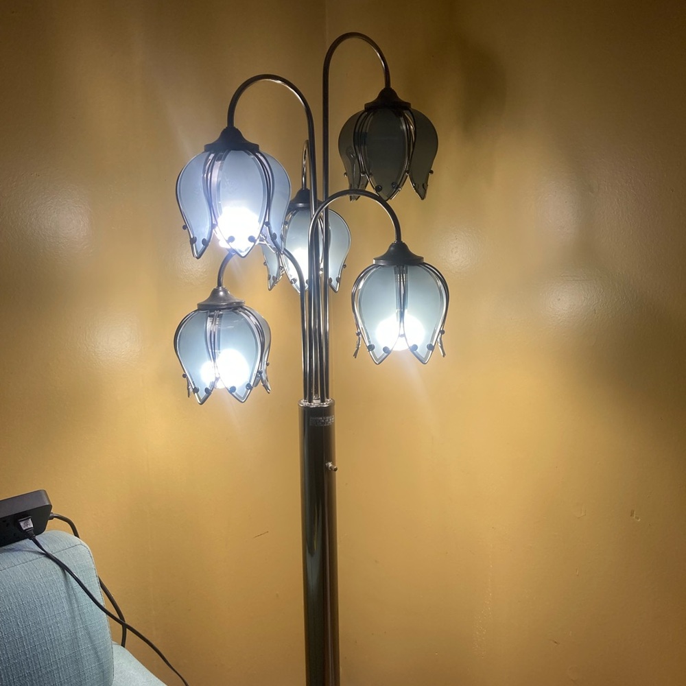1970’s Vintage Black Lotus Floor Lamp - Picture 2 of 2